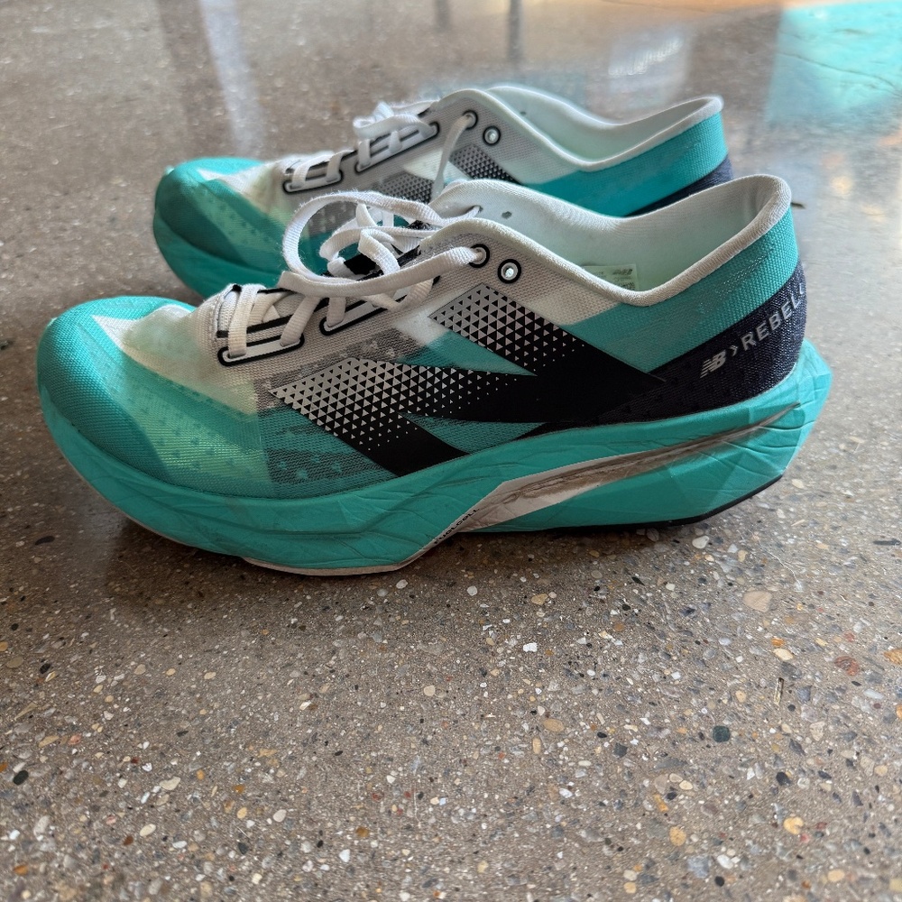New Balance running sneaker, men's 9.5